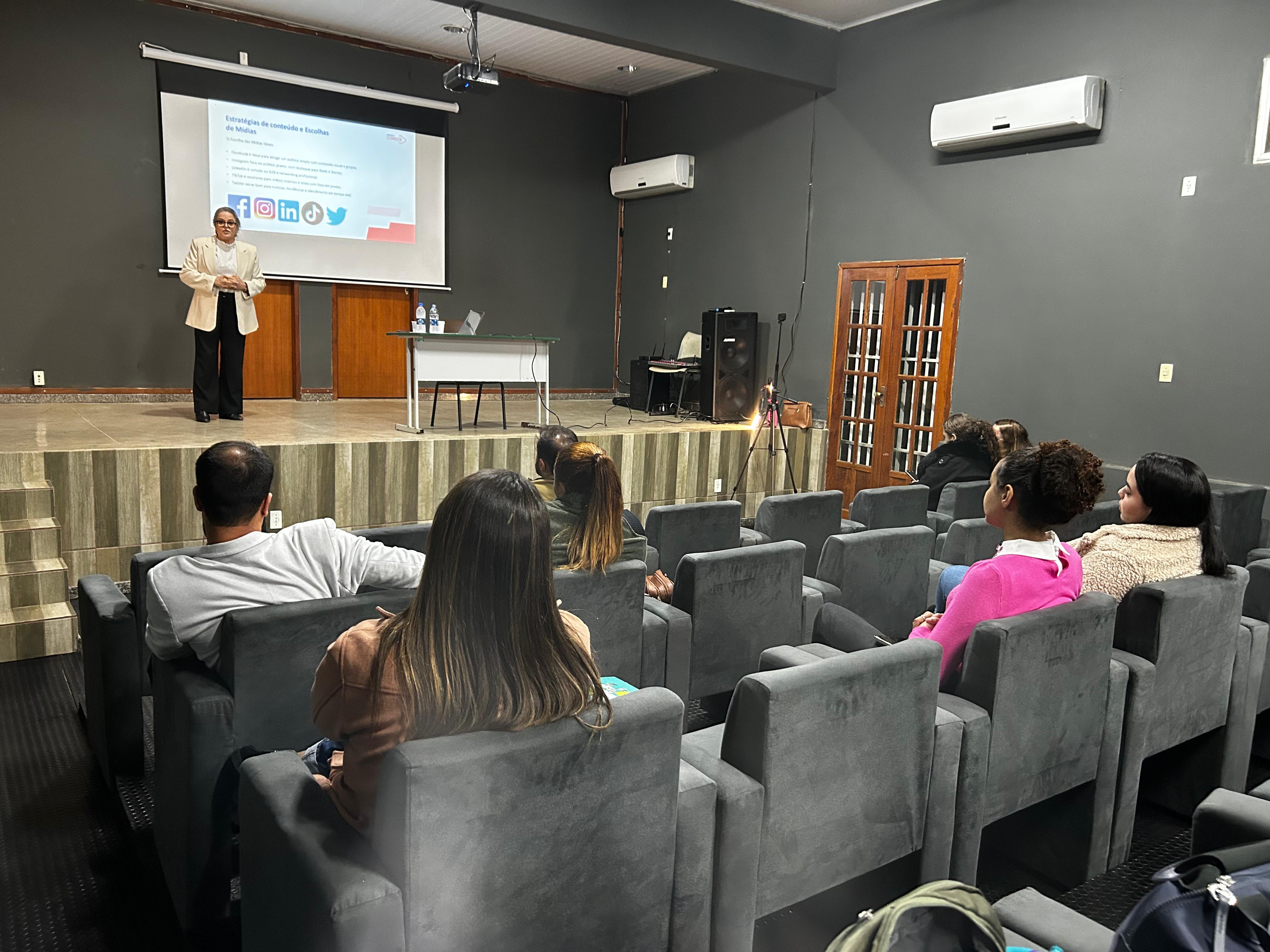 Imagem da notícia: Capacitações Digitais em Brejetuba: Fortalecendo Microempreendedores e Empresários Locais