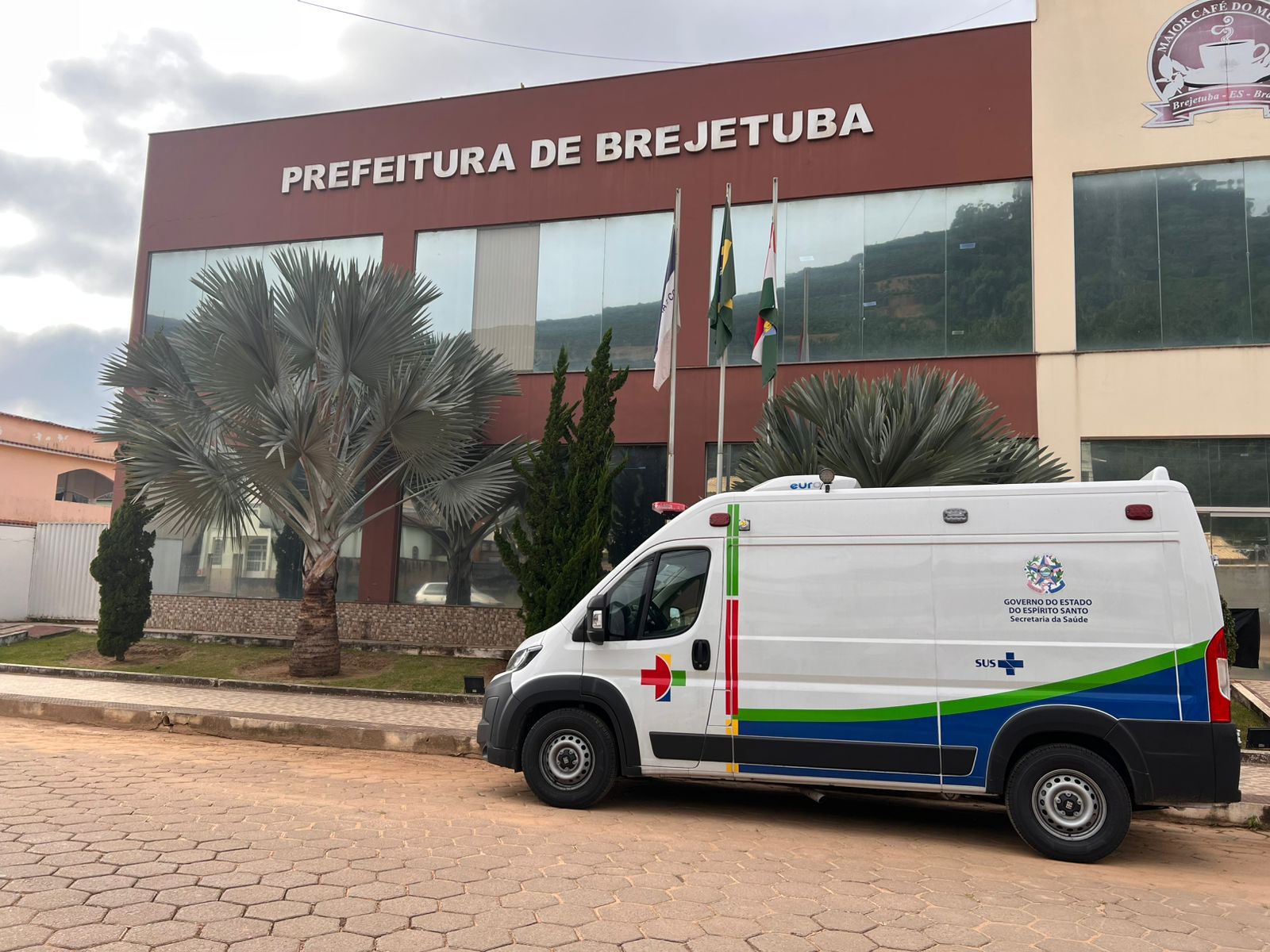 Imagem da notícia: Nova ambulância para integrar a frota da Secretaria Municipal de Saúde!